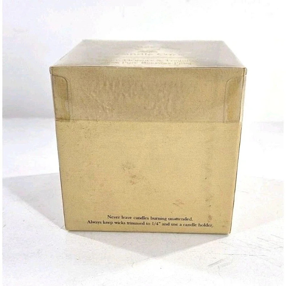 The Bee Man Candle Co.100% Pure Bees Wax Traditional Pillar Burns 40 hrs 3x3" - Picture 3 of 10